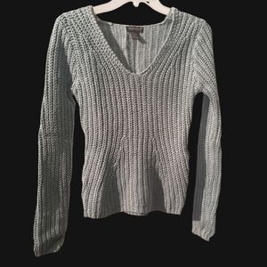 Women's sweater